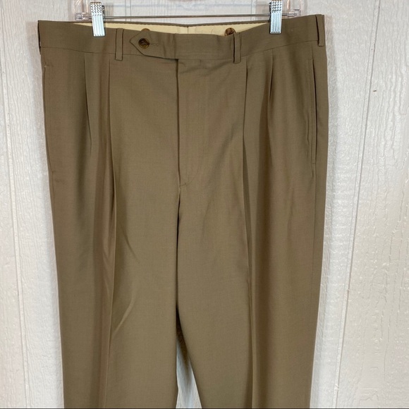 Mens Corbin Tan Khaki Suit - Picture 4 of 8